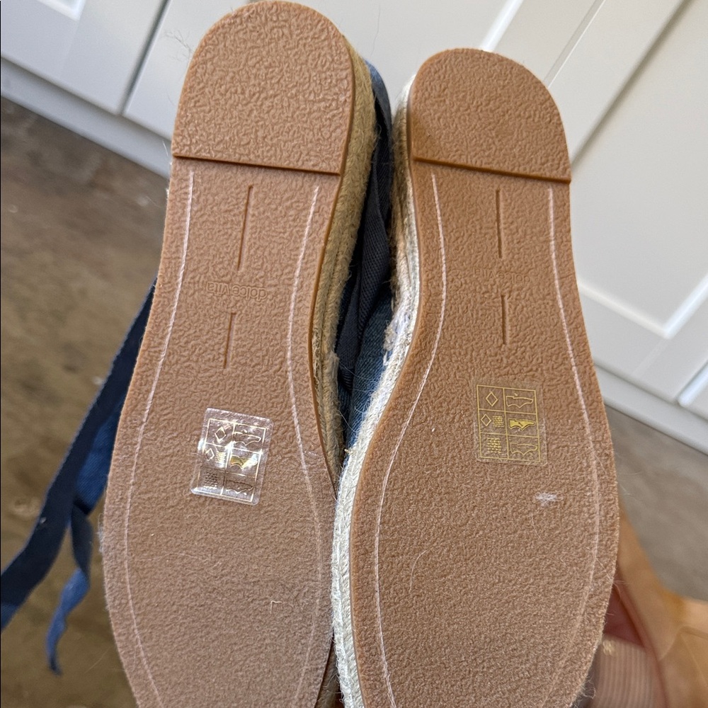 Dolce Vita Blue Canvas Espadrille Flats with Ankle Ties - Picture 3 of 3